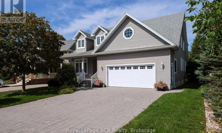 221 Emerald Dr Drive