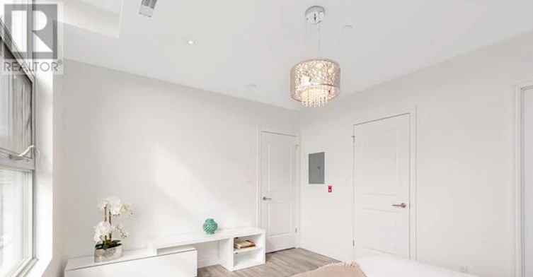 303-1003 Queen Street E, Toronto, ON, M4M 1K3 - 11