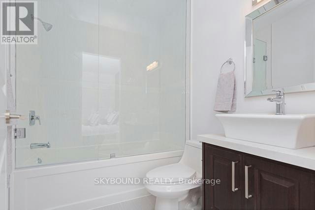303-1003 Queen Street E, Toronto, ON, M4M 1K3 - 13
