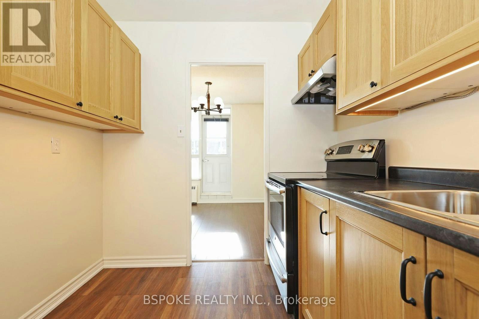 1501-65 Southport Street, Toronto, ON, M6S 3N6 - 4