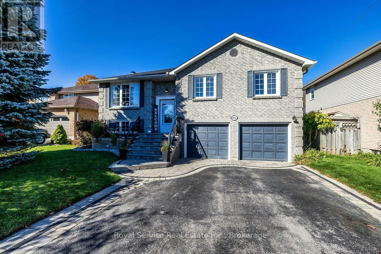 102 Foxhunt Trail, Clarington, ON, L1E 1C9