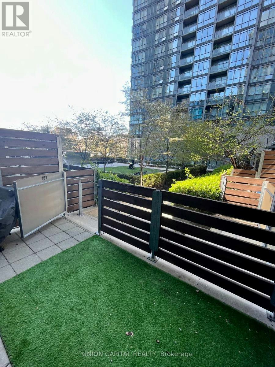 107-15 Brunel Court, Toronto, ON, M5V 3Y7