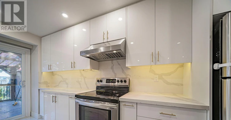 28 Fawndale Crescent, Toronto, ON, M1W 3K1 - 11