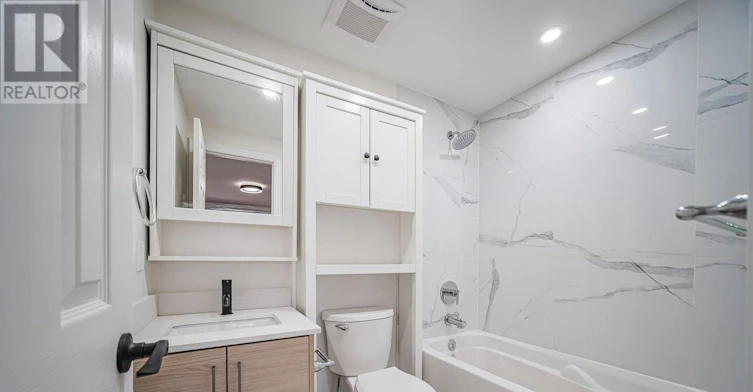 28 Fawndale Crescent, Toronto, ON, M1W 3K1 - 28