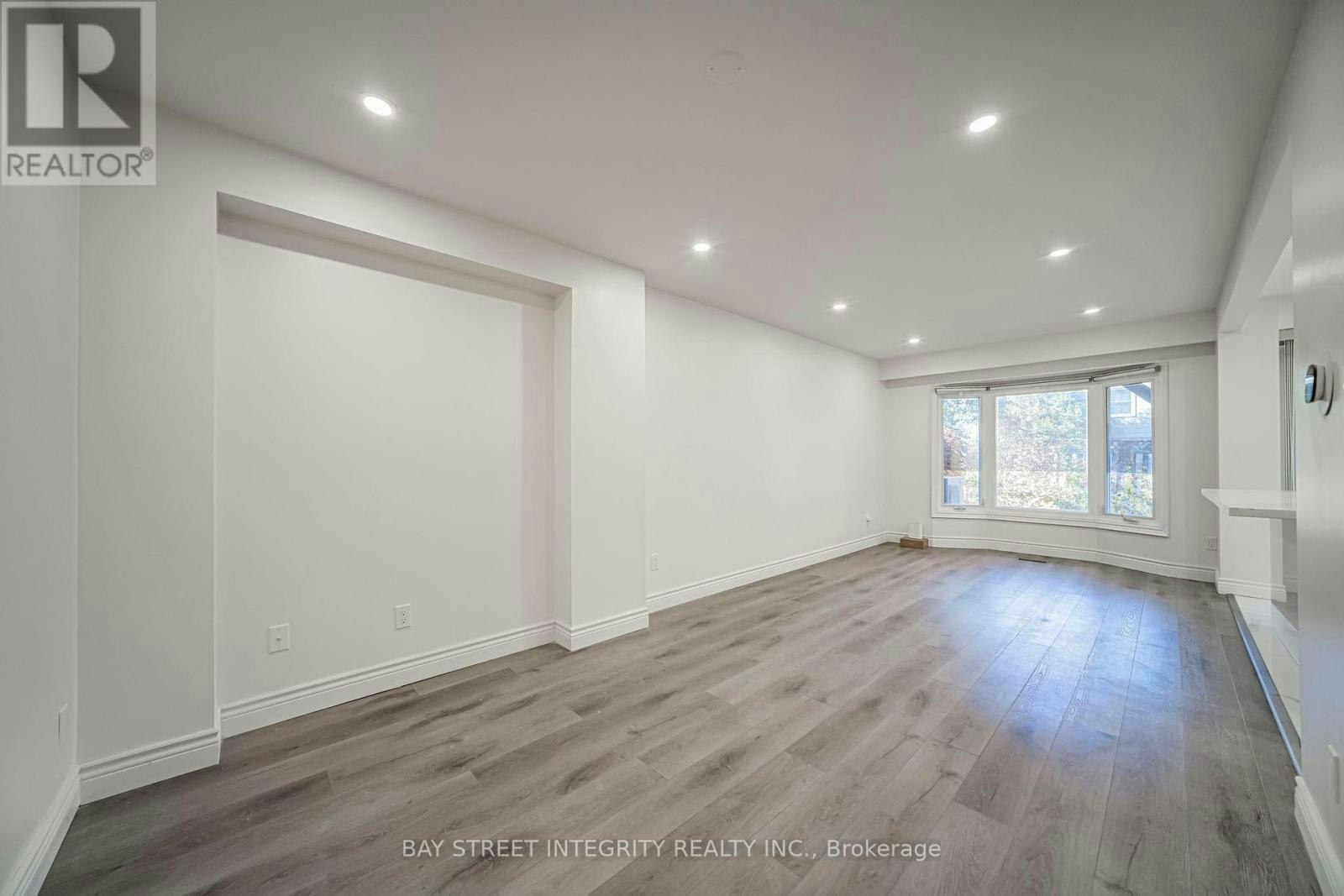 28 Fawndale Crescent, Toronto, ON, M1W 3K1 - 17