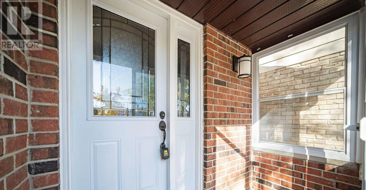 28 Fawndale Crescent, Toronto, ON, M1W 3K1 - 3