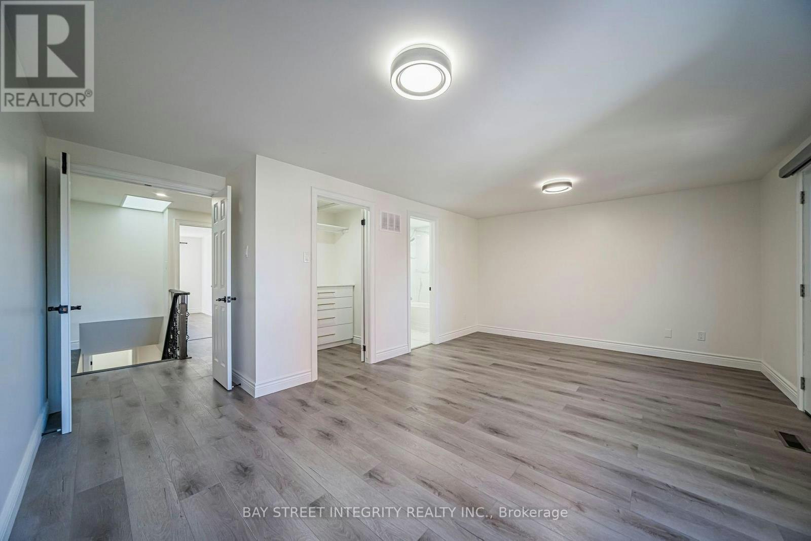 28 Fawndale Crescent, Toronto, ON, M1W 3K1 - 25