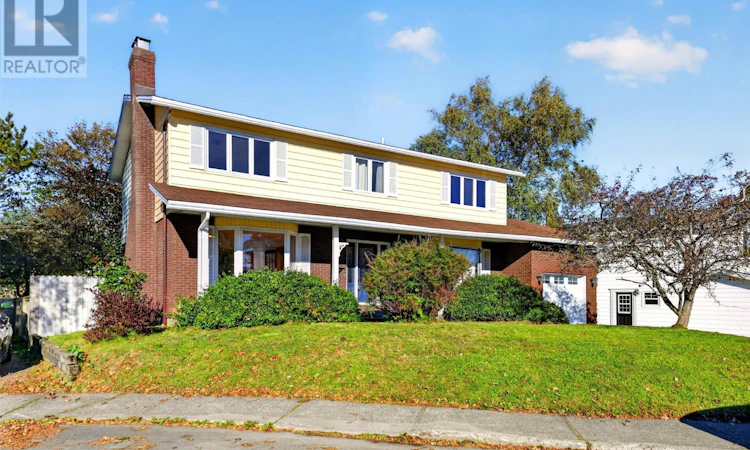 4 Inverness Place