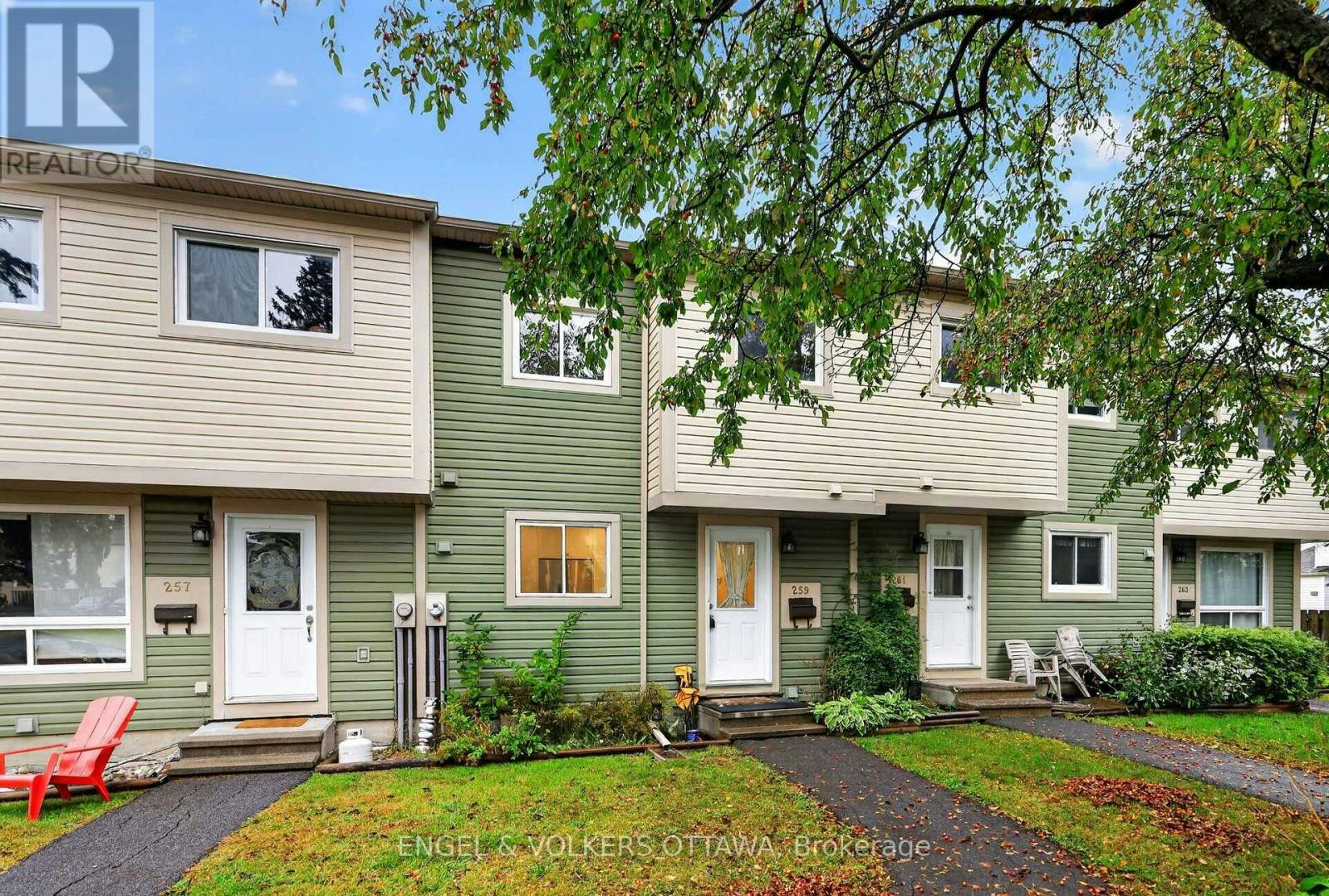 259 Teal Crescent, Ottawa, ON, K1E 2C3