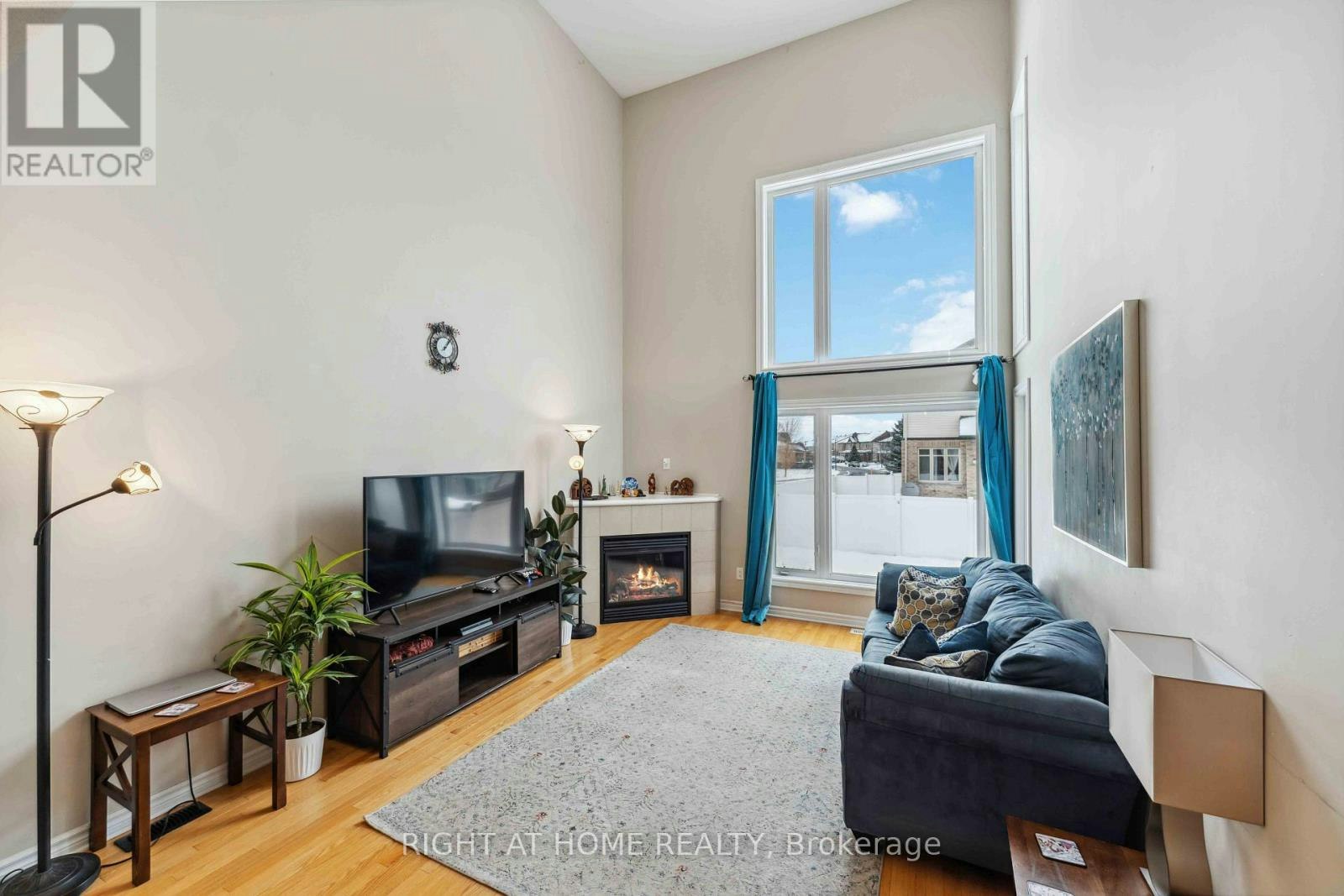300 Cooks Mill Crescent, Ottawa, ON, K1V 2N3 - 14