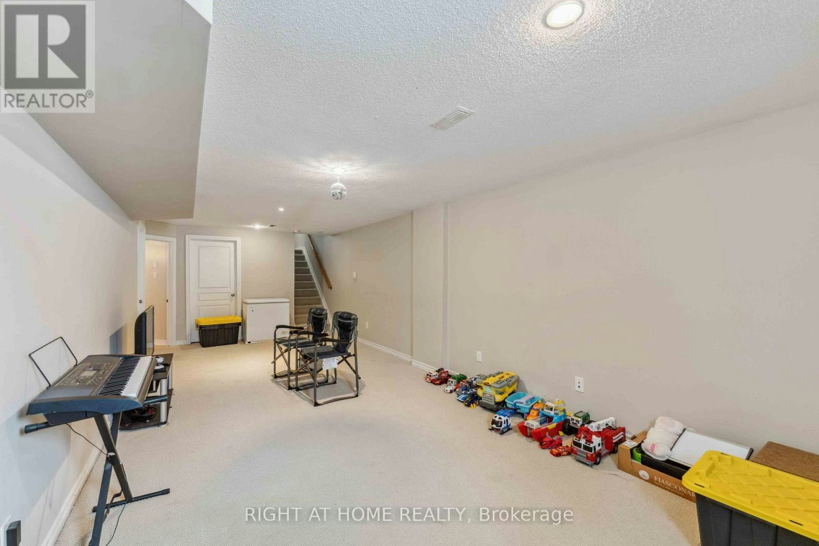 300 Cooks Mill Crescent, Ottawa, ON, K1V 2N3 - 45