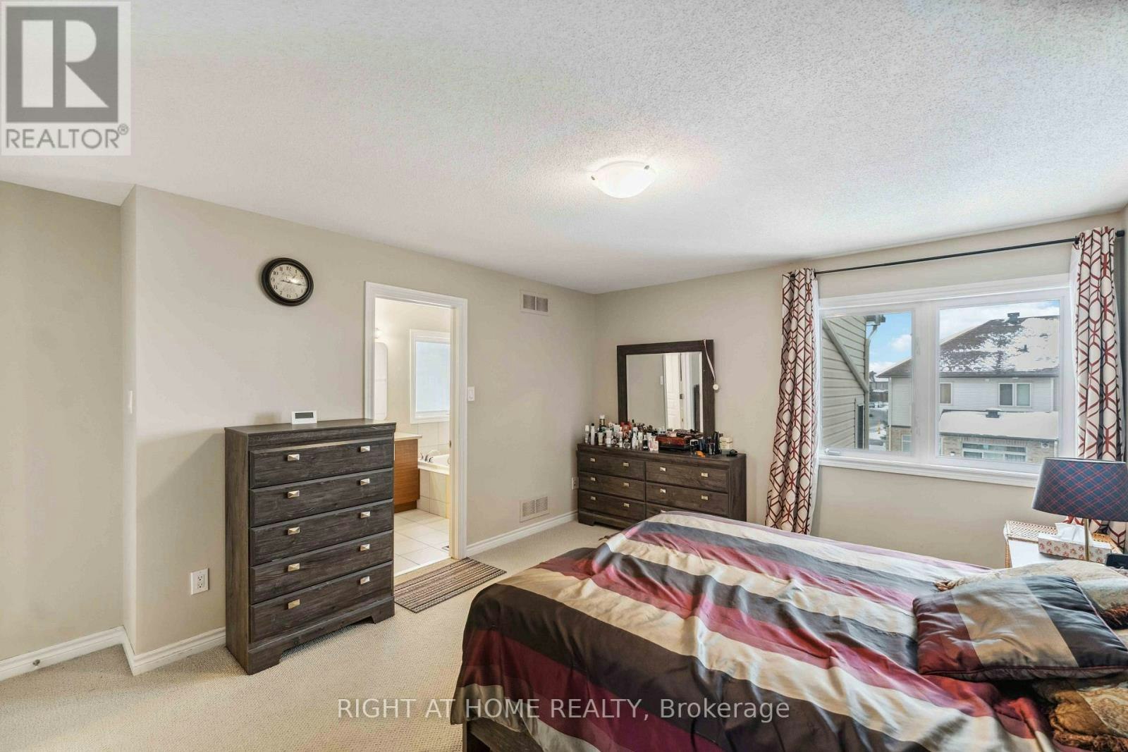 300 Cooks Mill Crescent, Ottawa, ON, K1V 2N3 - 26