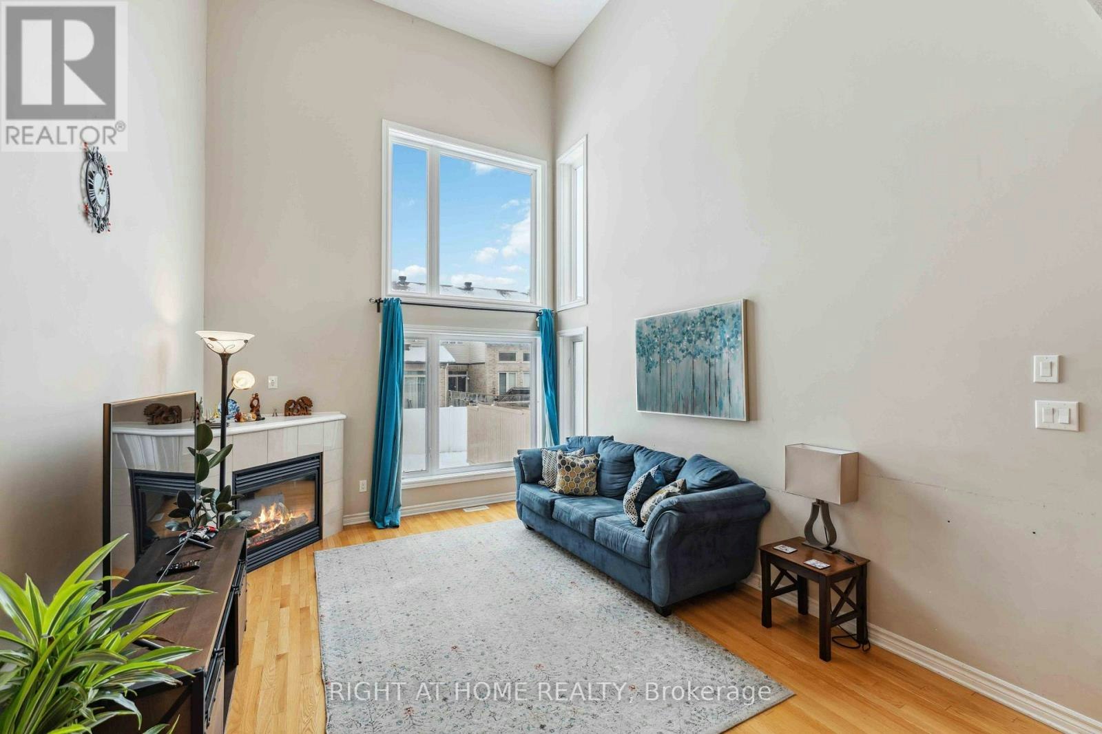 300 Cooks Mill Crescent, Ottawa, ON, K1V 2N3 - 13