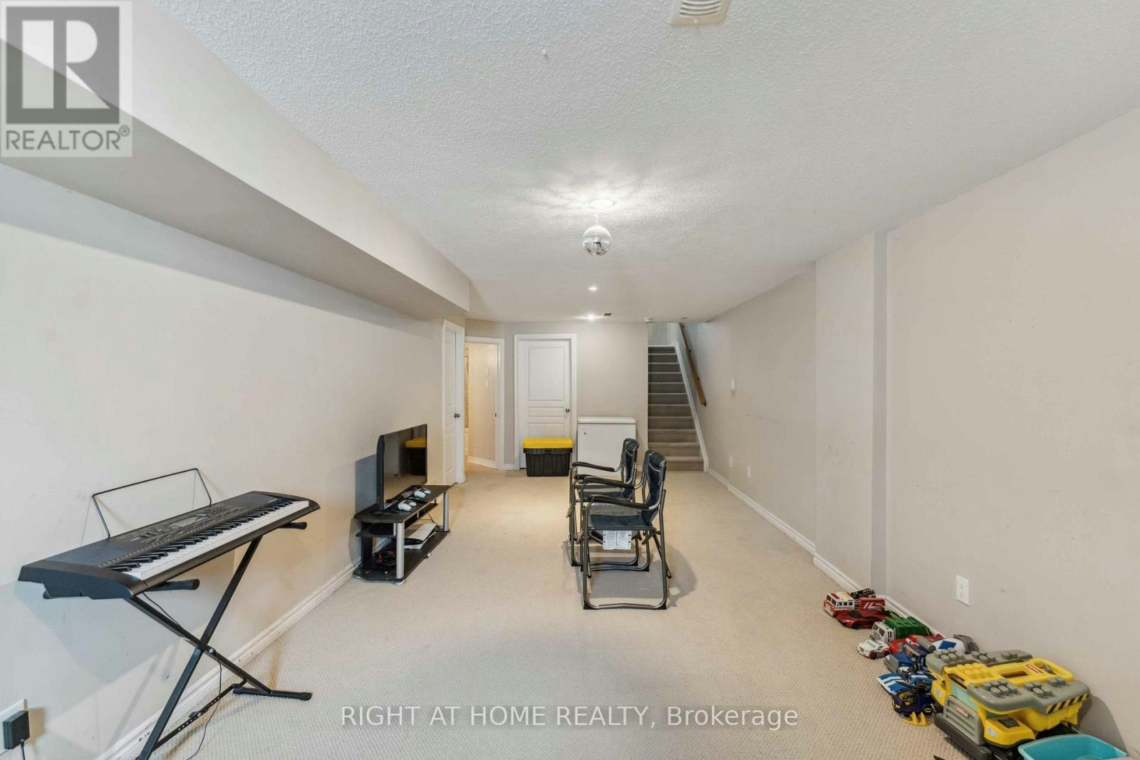 300 Cooks Mill Crescent, Ottawa, ON, K1V 2N3 - 44