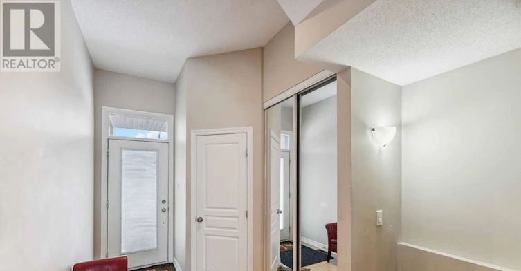 300 Cooks Mill Crescent, Ottawa, ON, K1V 2N3 - 3