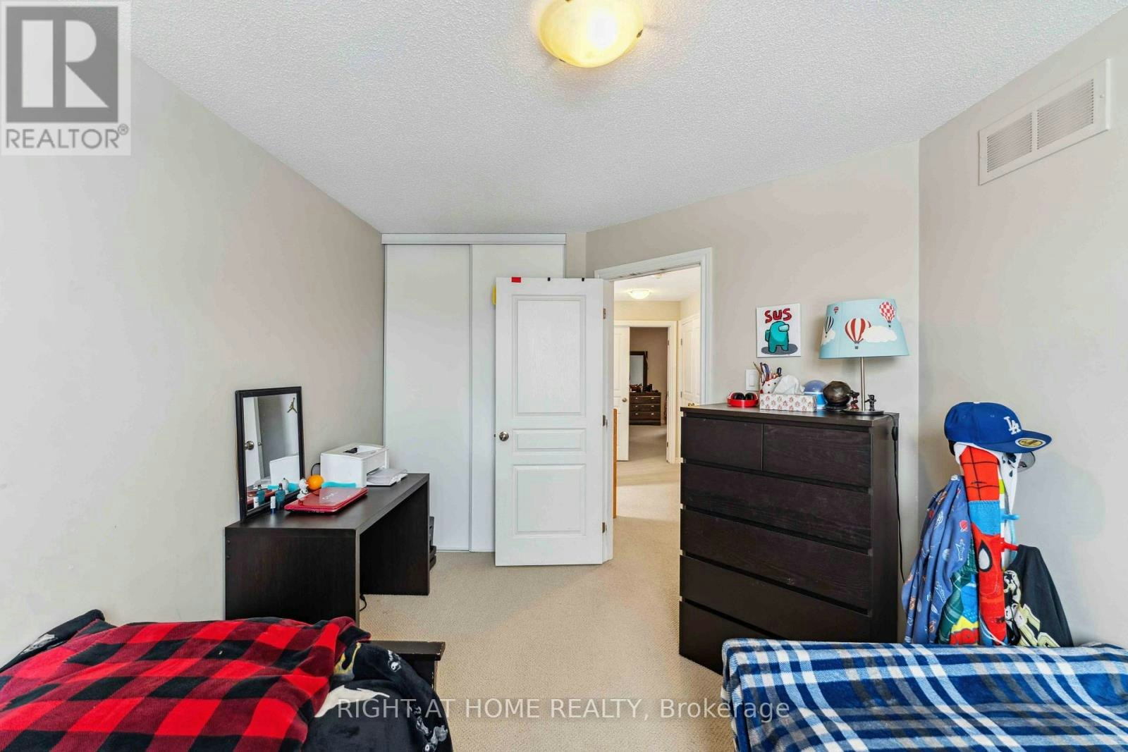 300 Cooks Mill Crescent, Ottawa, ON, K1V 2N3 - 34