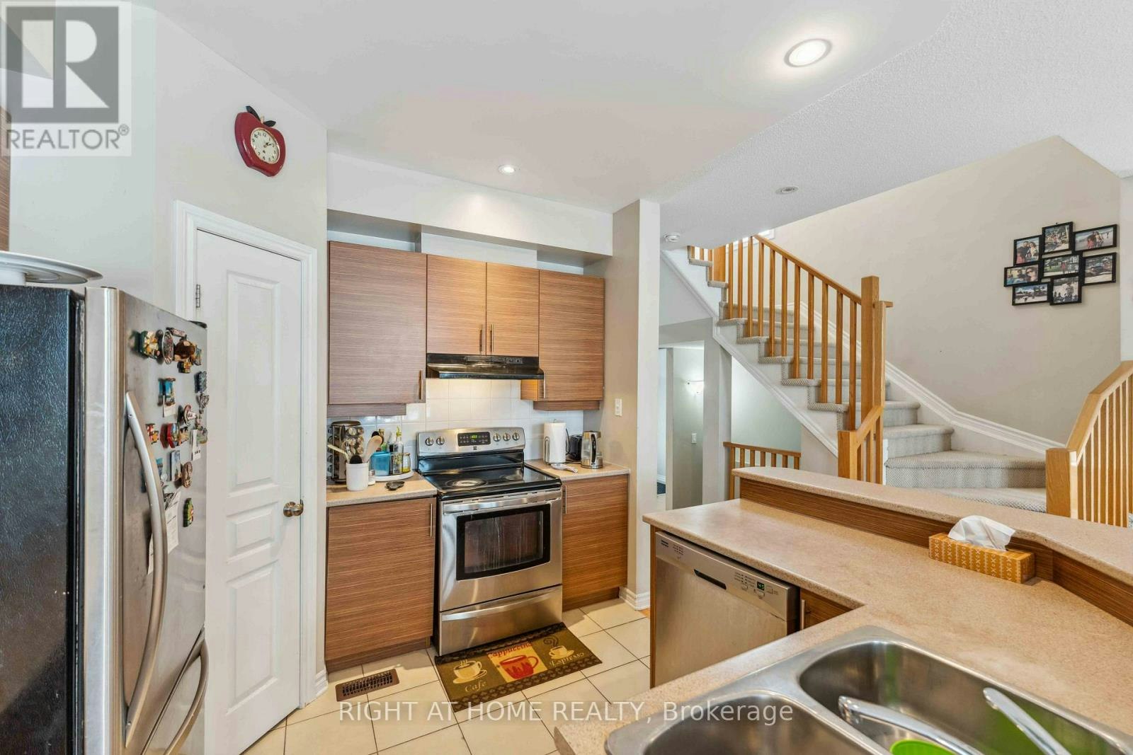 300 Cooks Mill Crescent, Ottawa, ON, K1V 2N3 - 19