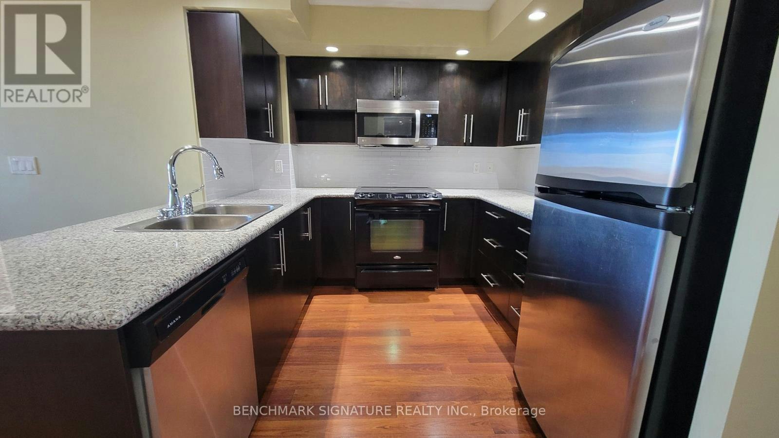 887-23 Cox Boulevard, Markham, ON, L3R 7Z9 - 9
