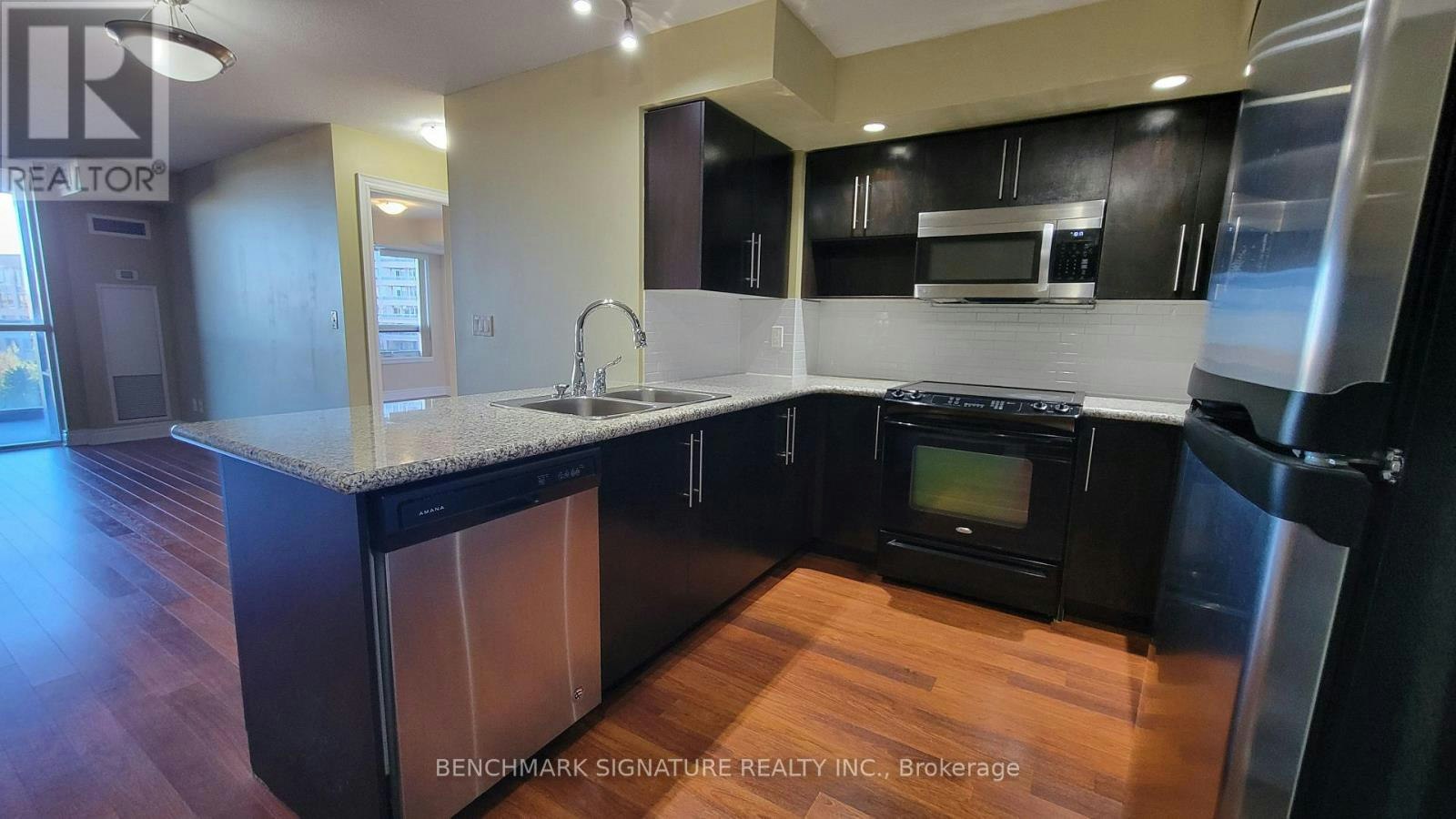 887-23 Cox Boulevard, Markham, ON, L3R 7Z9 - 8