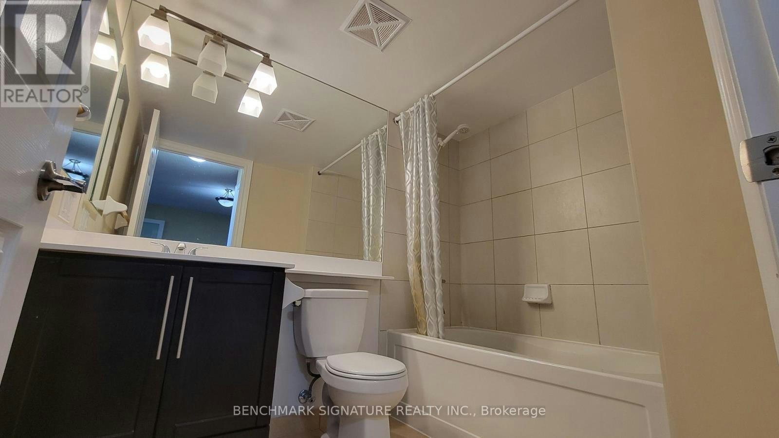 887-23 Cox Boulevard, Markham, ON, L3R 7Z9 - 12