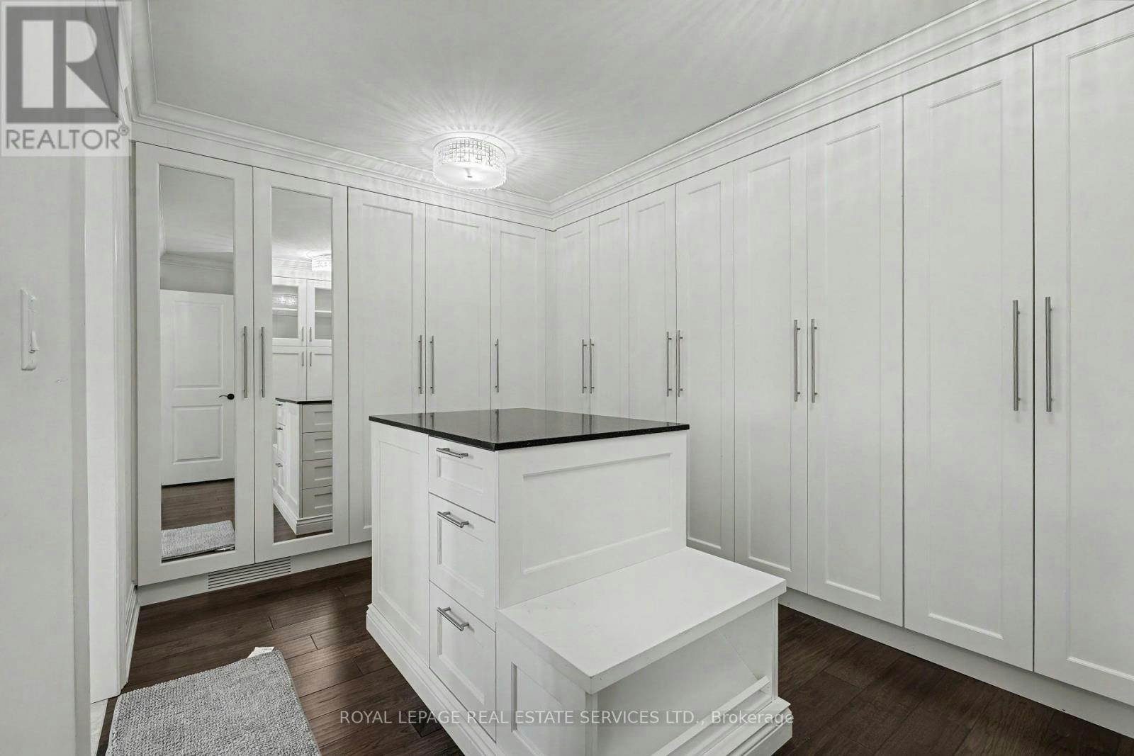 369 Lees Lane, Oakville, ON, L6L 4S4 - 25