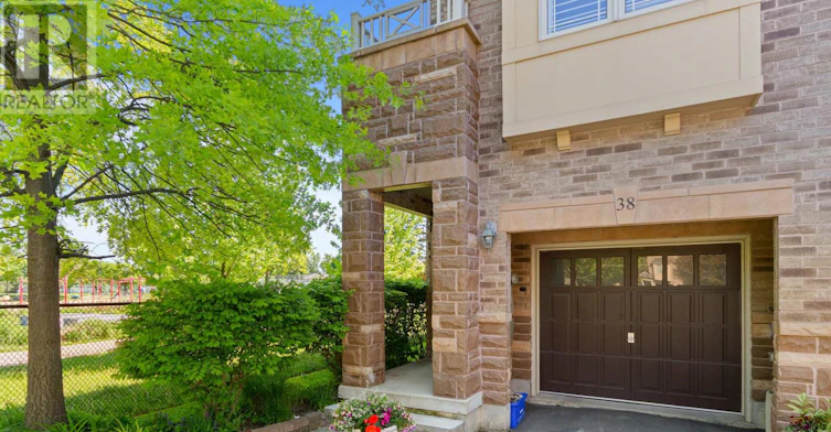 38-6625 Falconer Drive, Mississauga, ON, L5N 0C8 - 2