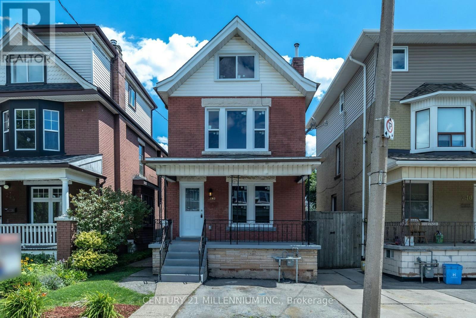 242 Balmoral Avenue N, Hamilton, ON, L8L 7S2