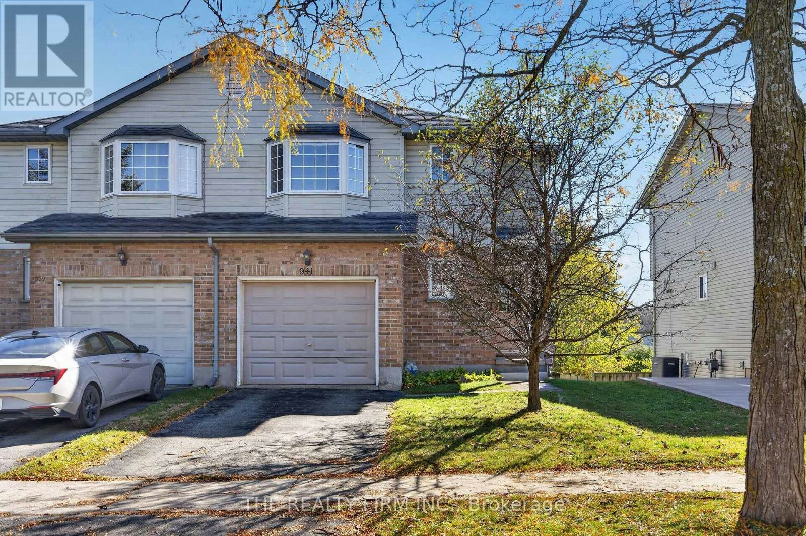 941 Thistledown Way, London, ON, N6G 4Z6