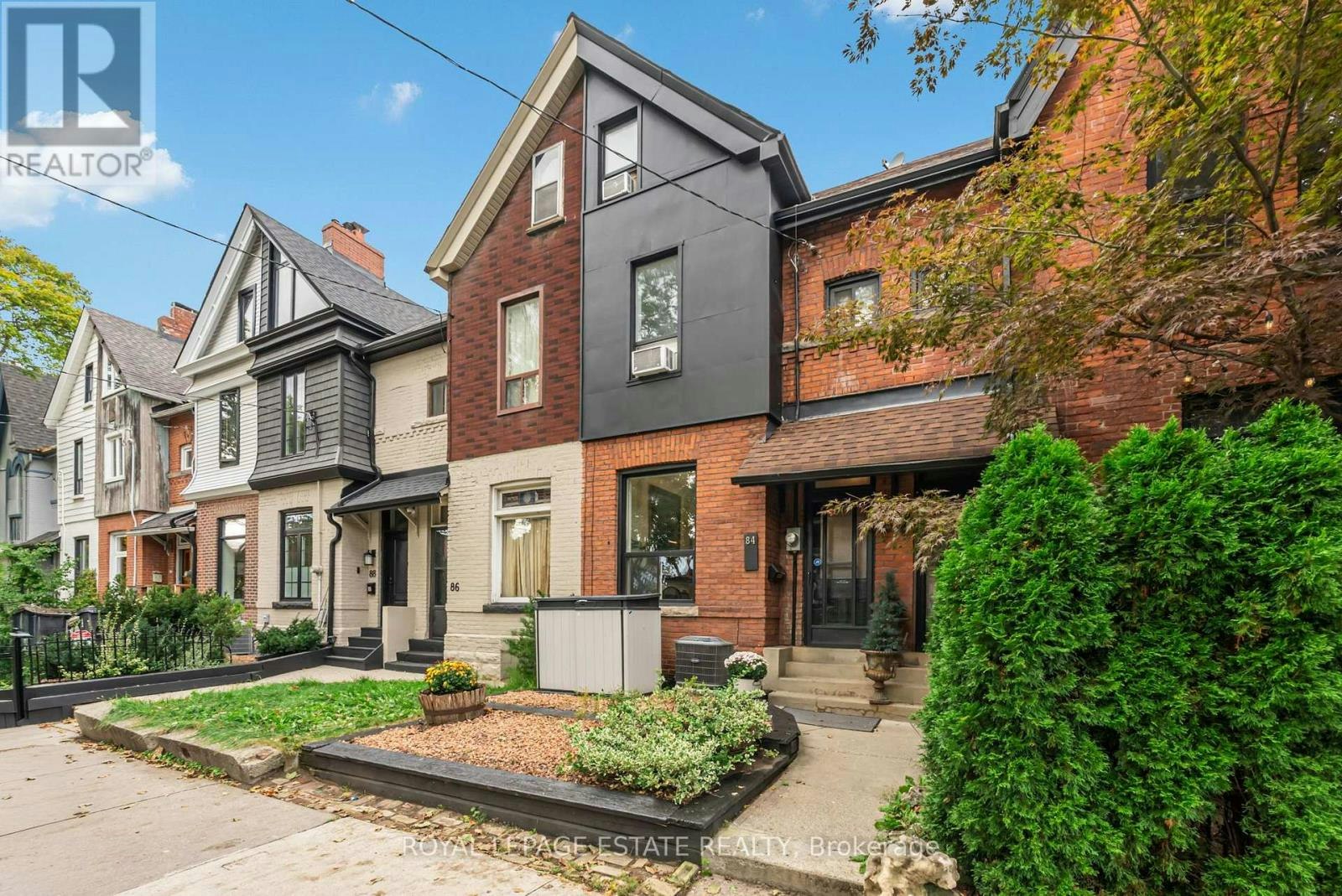 84 London Street, Toronto, ON, M6G 1N5