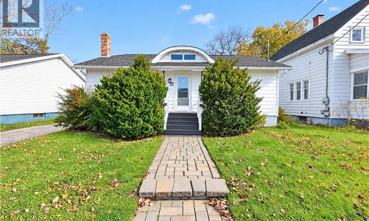 37 Winter Avenue