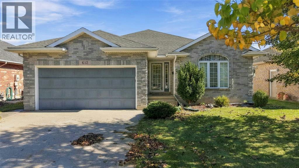 612 Graycliff Drive, Sarnia, ON, N7S 6M3