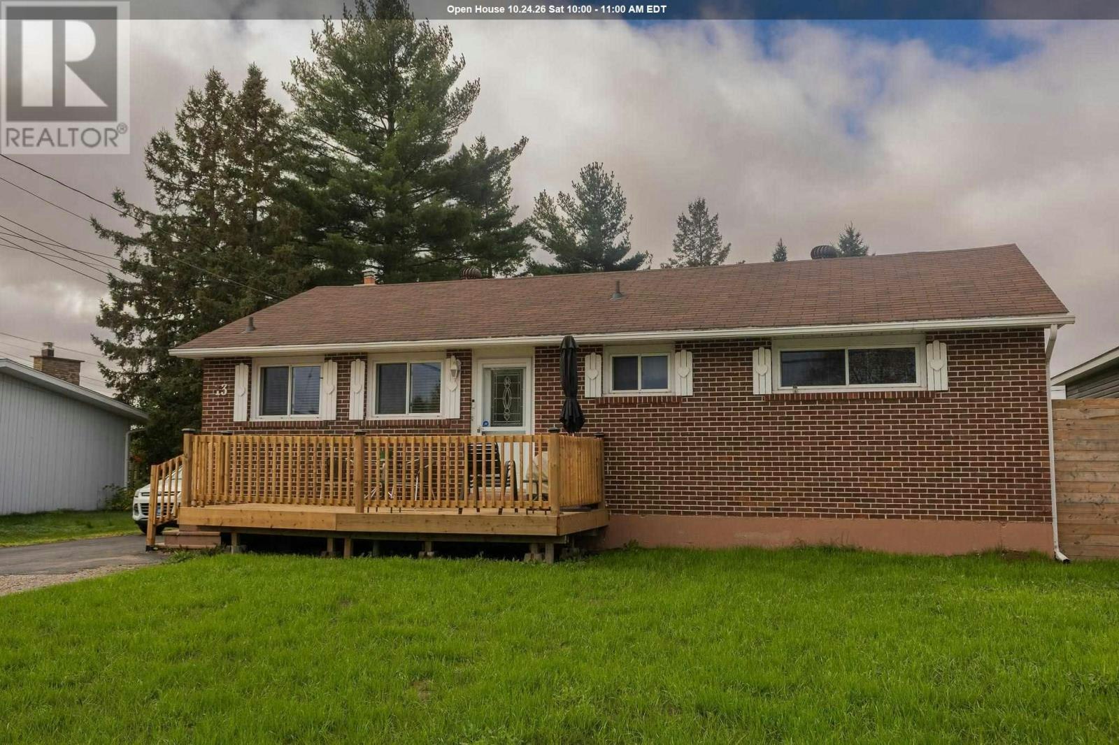 13 Pentagon Boulevard, Sault Ste. Marie, ON, P6B 5H9
