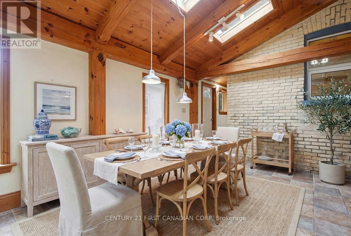 834 Colborne Street, London, ON, N6A 4A2