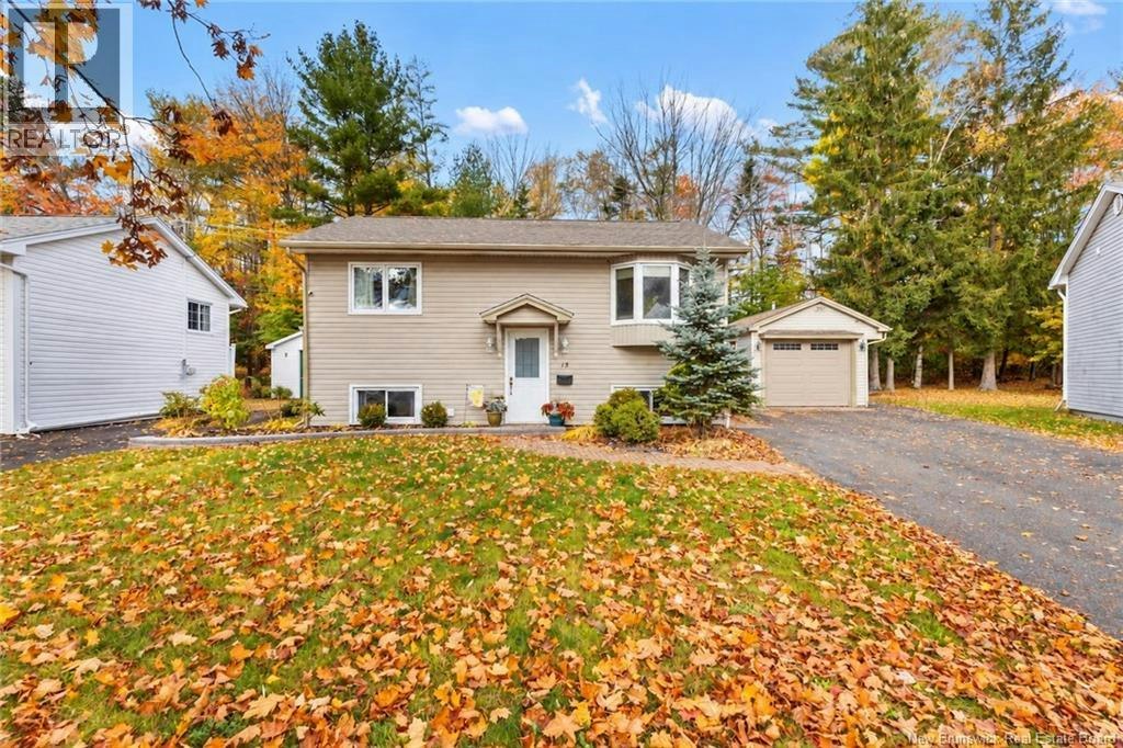 15 Lilac Crescent, Fredericton, NB, E3A 2G7
