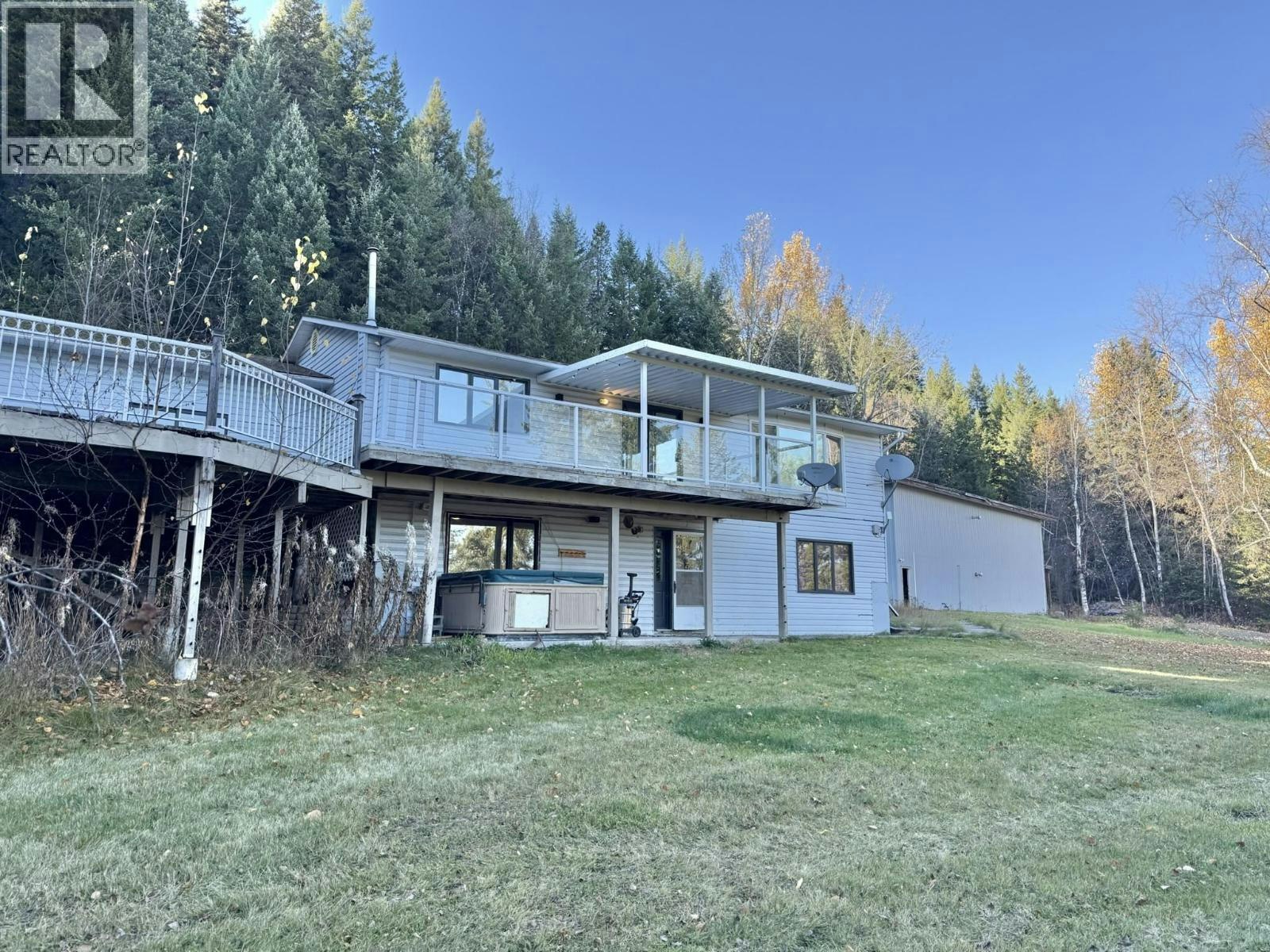 1288 WEST Fraser Road, Quesnel, BC, V2J 6J1