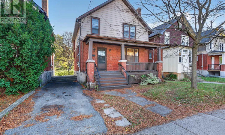 558 Brock Street