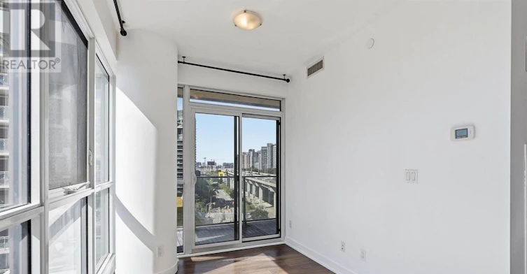 1009-50 Bruyeres Mews, Toronto, ON, M5V 0H8 - 11