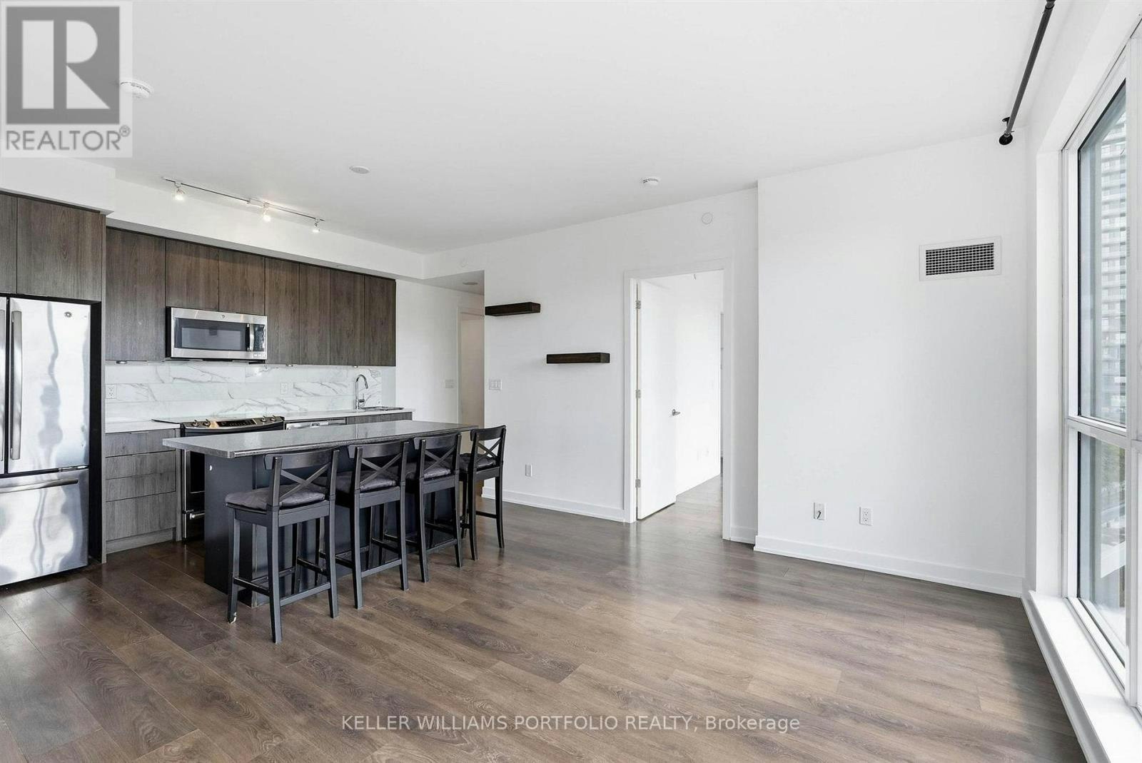 1009-50 Bruyeres Mews, Toronto, ON, M5V 0H8 - 13