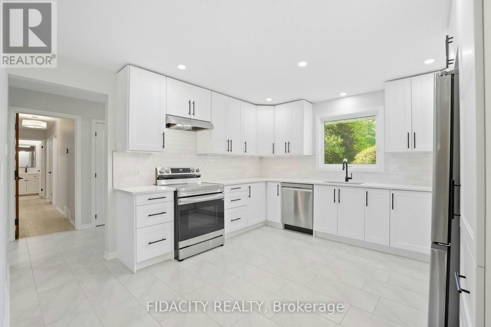 36 Beverly Street, Ottawa, ON, K2S 0S2 - 11