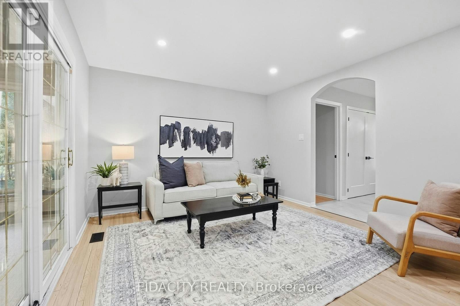 36 Beverly Street, Ottawa, ON, K2S 0S2 - 9