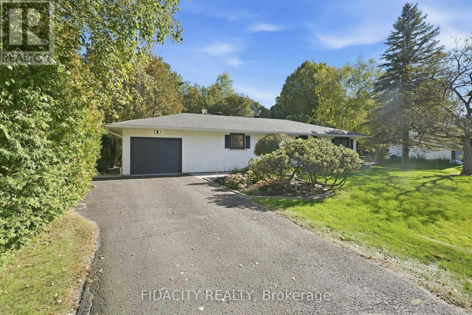 36 Beverly Street, Ottawa, ON, K2S 0S2 - 42