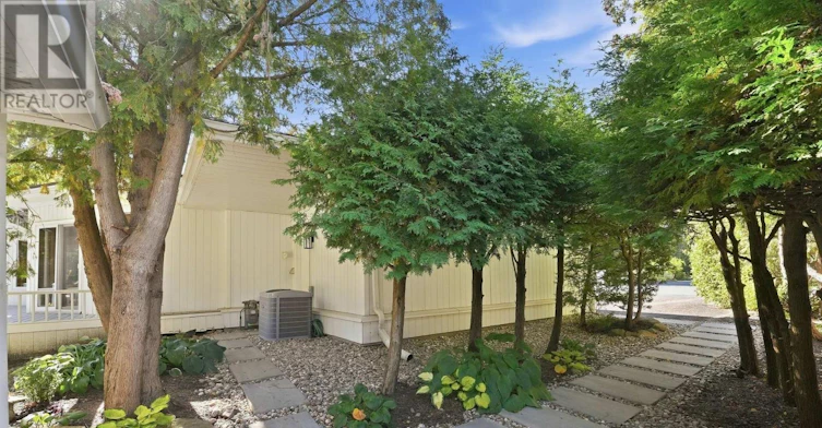 36 Beverly Street, Ottawa, ON, K2S 0S2 - 36