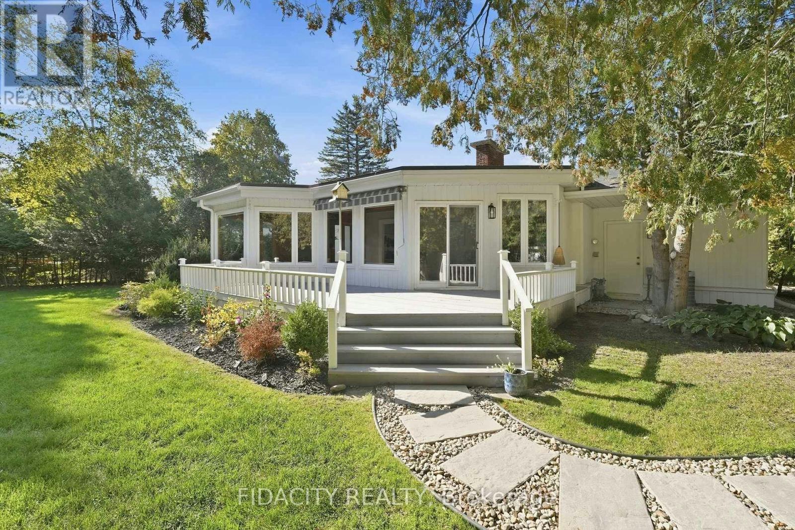 36 Beverly Street, Ottawa, ON, K2S 0S2 - 30