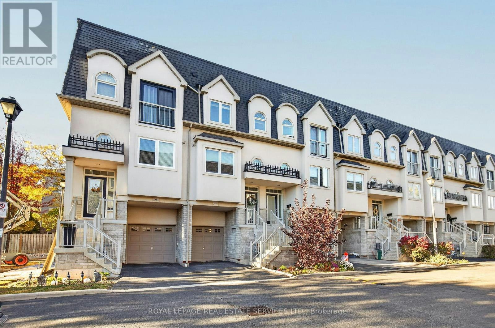 2453 Scholars Common Lane, Burlington, ON, L7P 2W2