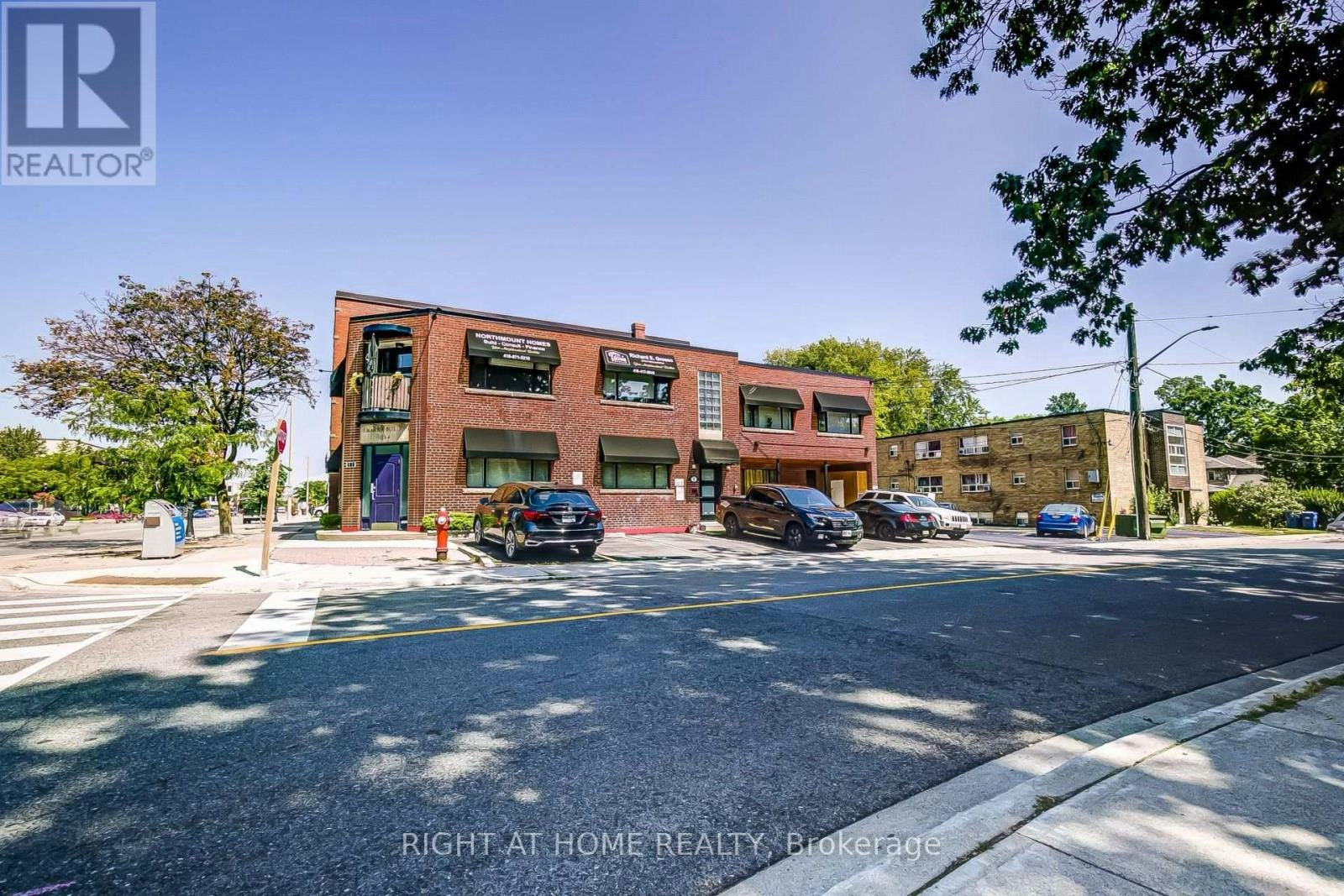 181 Lakeshore Road E, Mississauga, ON, L5G 1G2