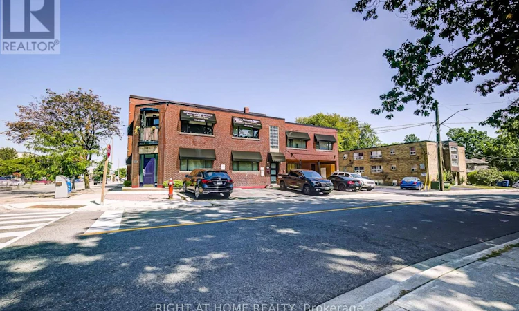 181 Lakeshore Road E