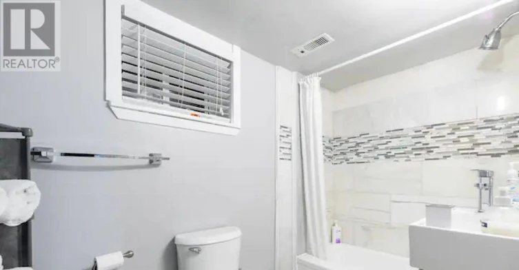 BSMT-112 Springhurst Avenue, Toronto, ON, M6K 1C1 - 8