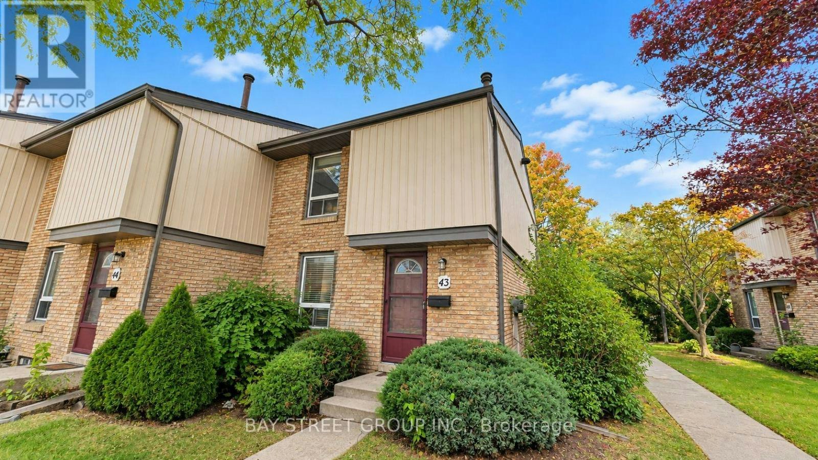 43-302 Vine Street, St. Catharines, ON, L2M 7M6