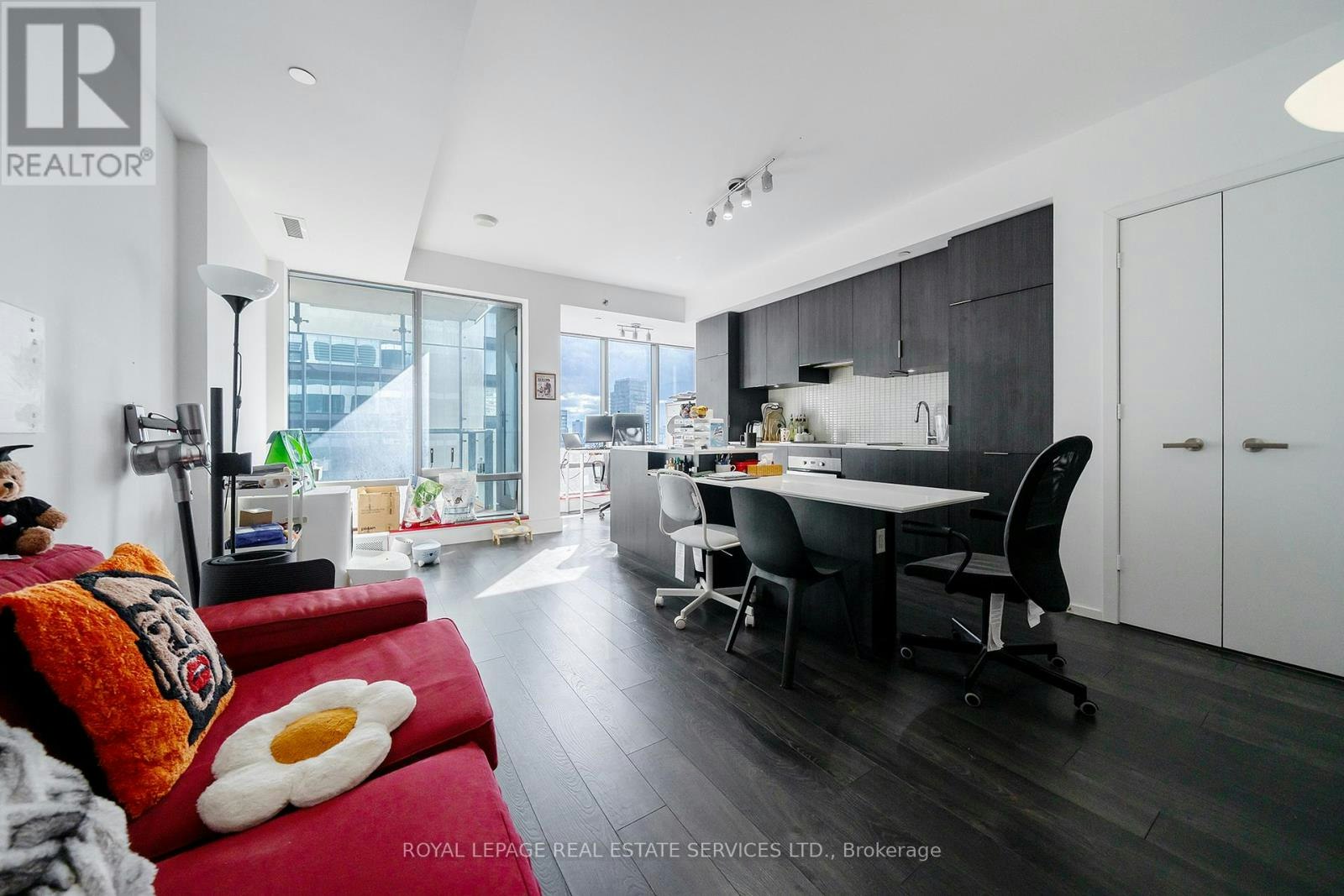 3704-5 St. Joseph Street, Toronto, ON, M4Y 1J6 - 9