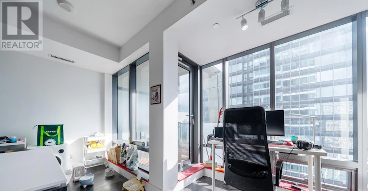 3704-5 St. Joseph Street, Toronto, ON, M4Y 1J6 - 8
